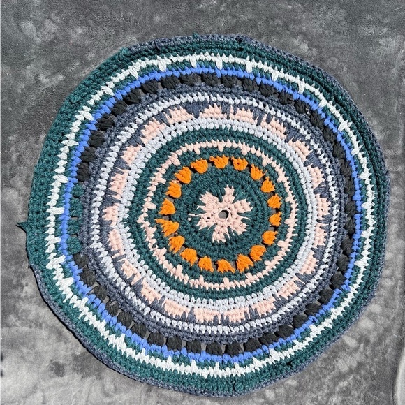 HAND crochet bohemian recycled round placement mat 30" - Picture 3 of 9